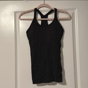 Beautiful black lululemon tank